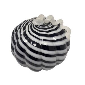UNIQUE HANDBLOWN ART BLACK GLASS LRG PUMPKIN W/WHITE SWIRL ACCENTS FROM ESTATE